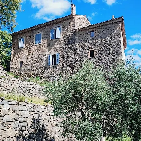 Mas Estrela Lo Roc Bed & Breakfast