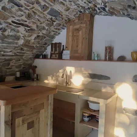 Bed & Breakfast Mas Estrela Lo Roc
